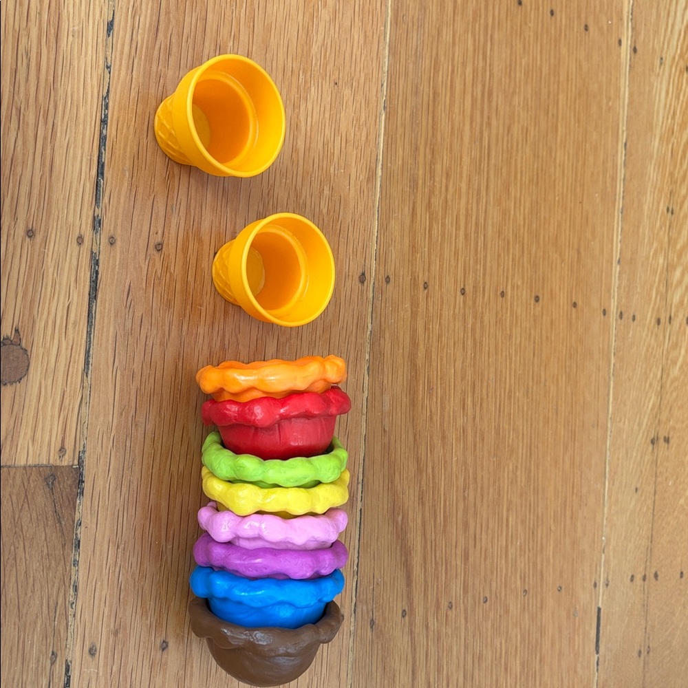 Learning Resources - ice cream cones and scoops